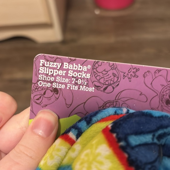 brand new lilo and stitch 2 pack of women’s slipper socks - Picture 3 of 3